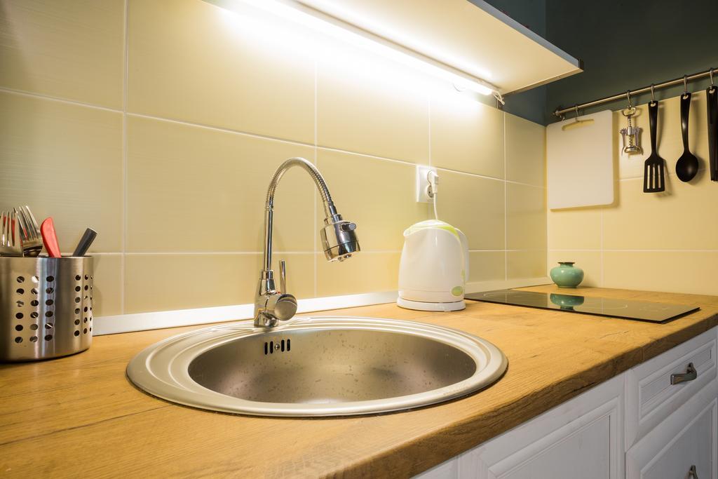 ! Promo! Central Evergreen Studio - Free Public Parking-Fast Wi-Fi Novi Sad Eksteriør bilde