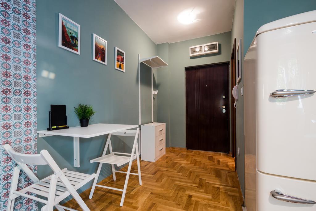 ! Promo! Central Evergreen Studio - Free Public Parking-Fast Wi-Fi Novi Sad Eksteriør bilde