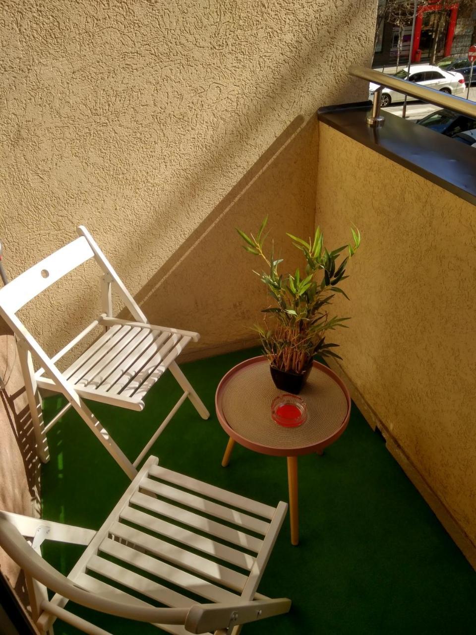 ! Promo! Central Evergreen Studio - Free Public Parking-Fast Wi-Fi Novi Sad Eksteriør bilde